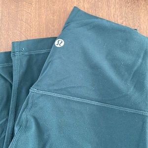 Lululemon Align leggings. No rip tag.